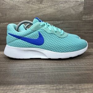 Nike Tanjun Green Blue Womens US Size 7.5 EUR 38.5 812655-341 Running Shoes